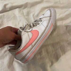 Nike‎ 4Y tennis shoes sneaker